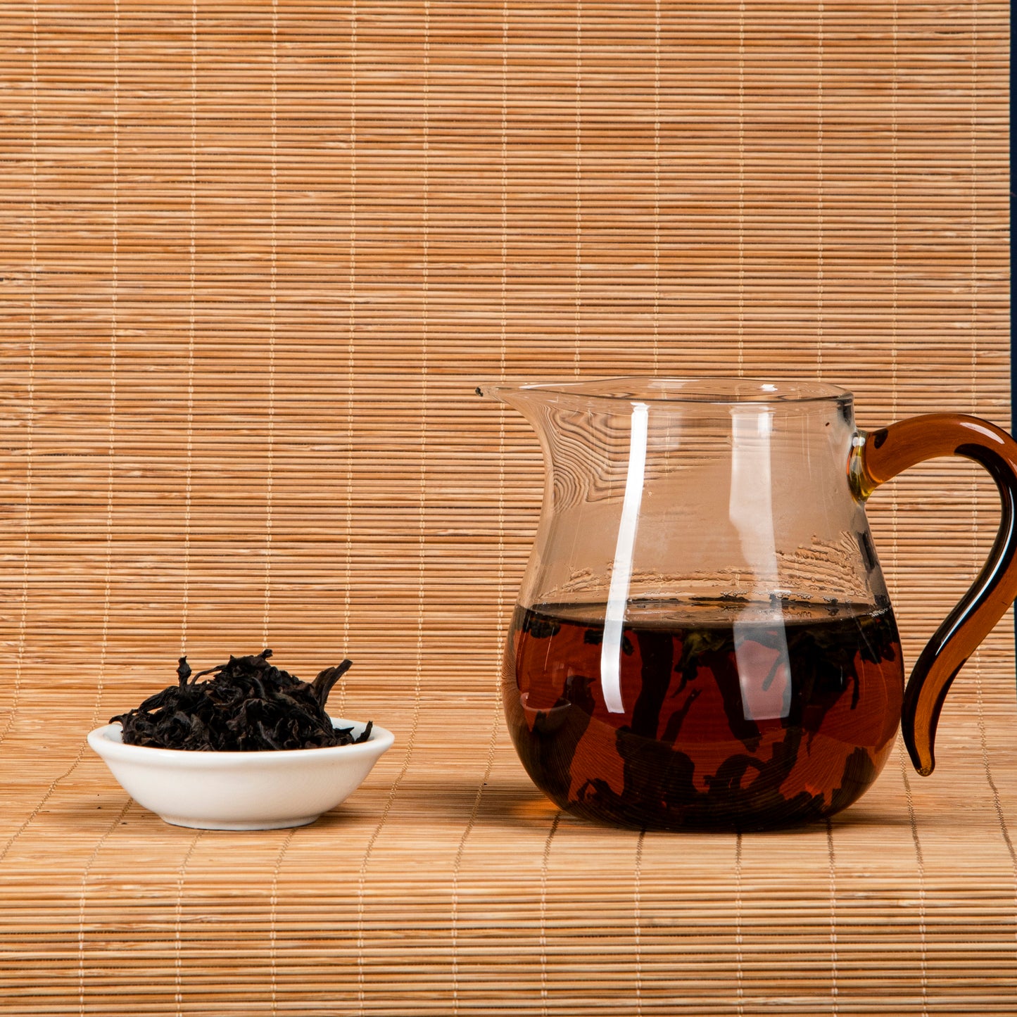 Wuyi Da Hong Pao Oolong Tea: Digestive Health & Rock Essence