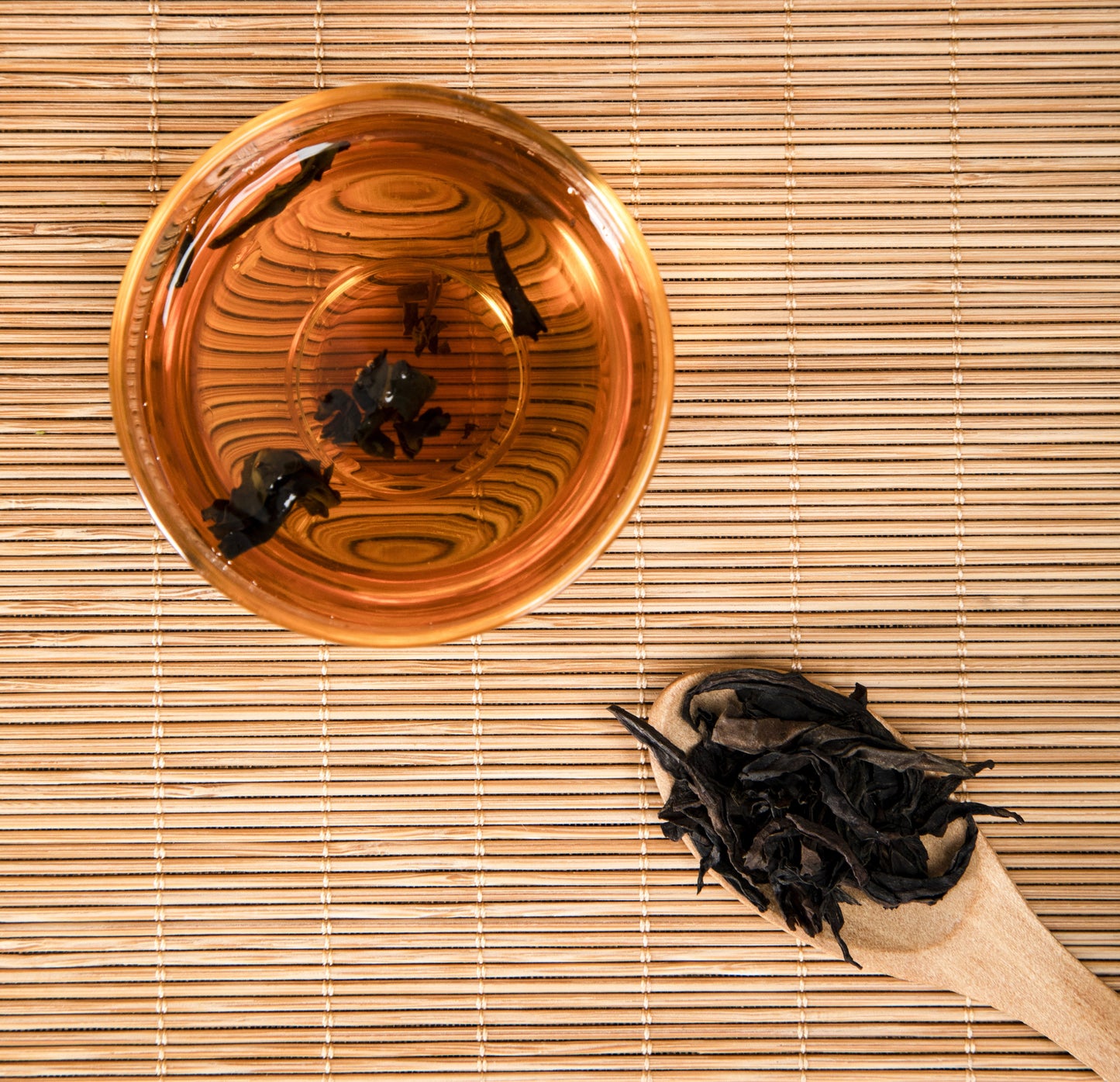 Wuyi Da Hong Pao Oolong Tea: Digestive Health & Rock Essence